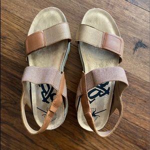 OTBT sandals